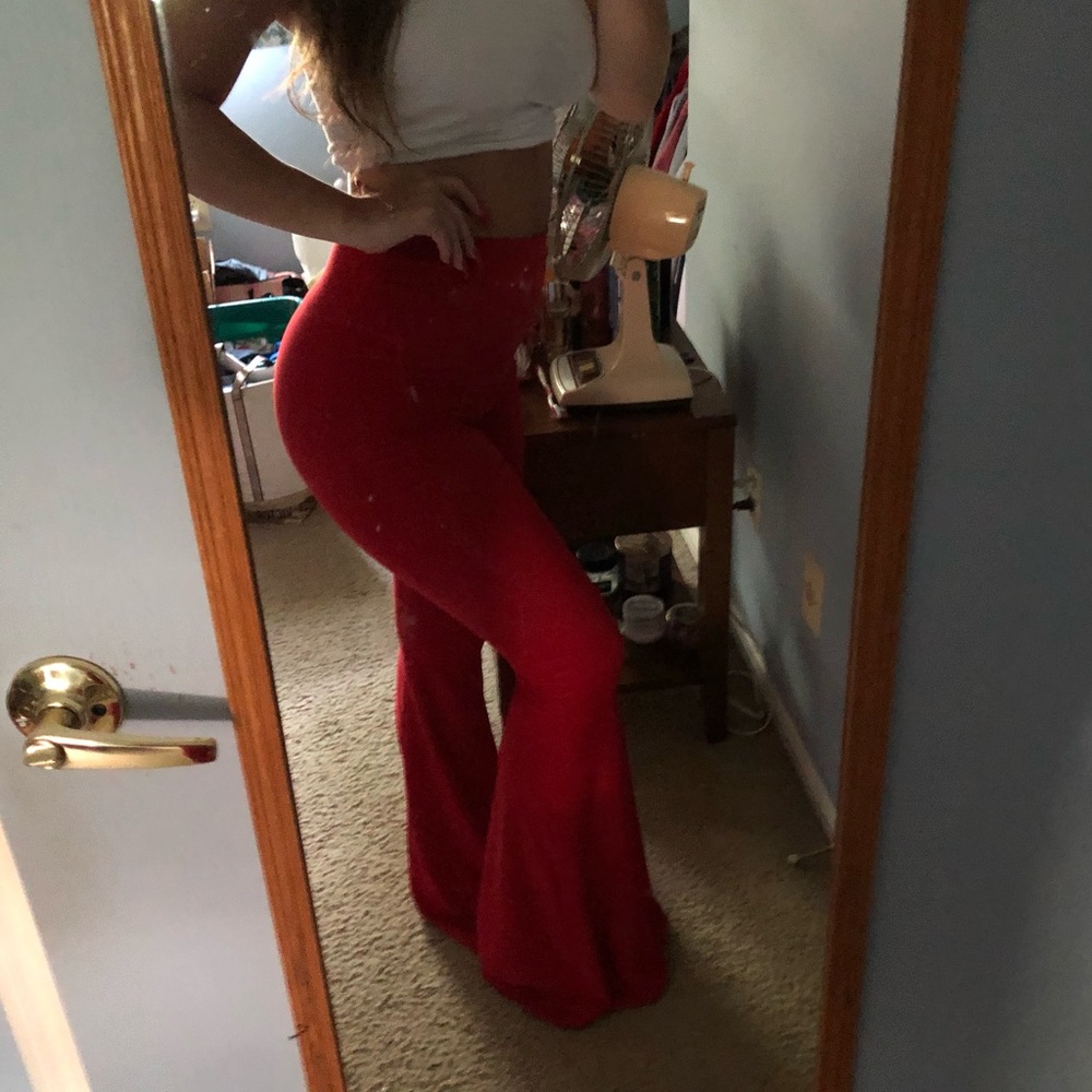 Super cute long red flow pants!